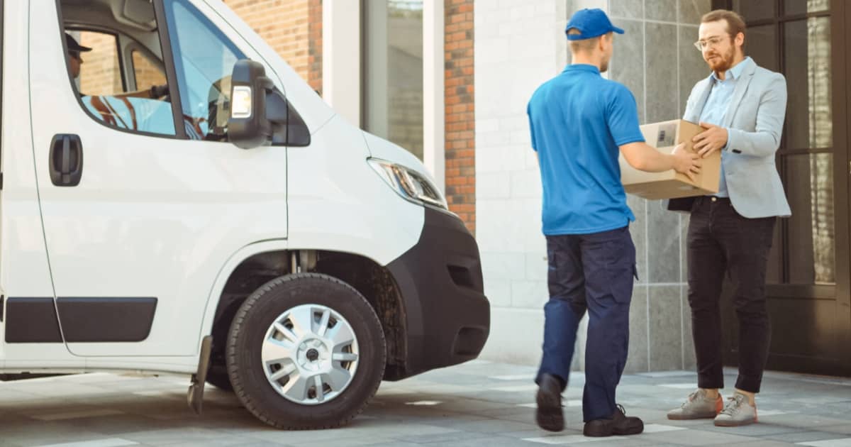 What is the Hyperlocal Delivery Model? | How it Works?